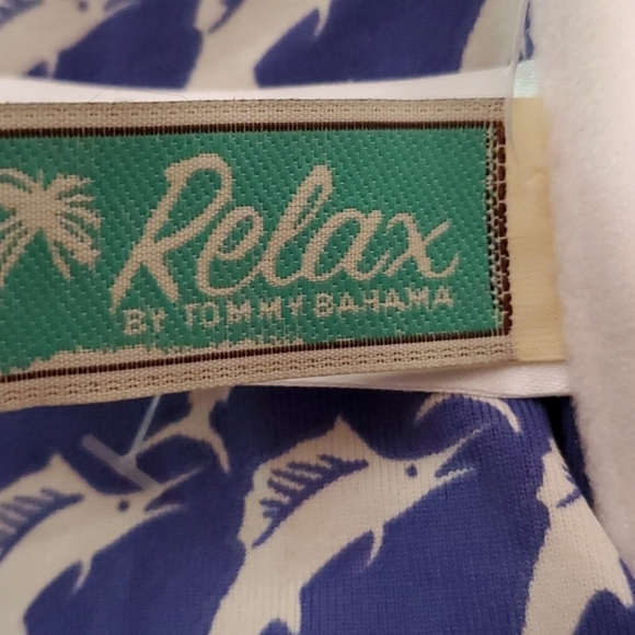 Tommy Bahama bikini halter top halter top. Sze 36D Whale pattern - Picture 6 of 7